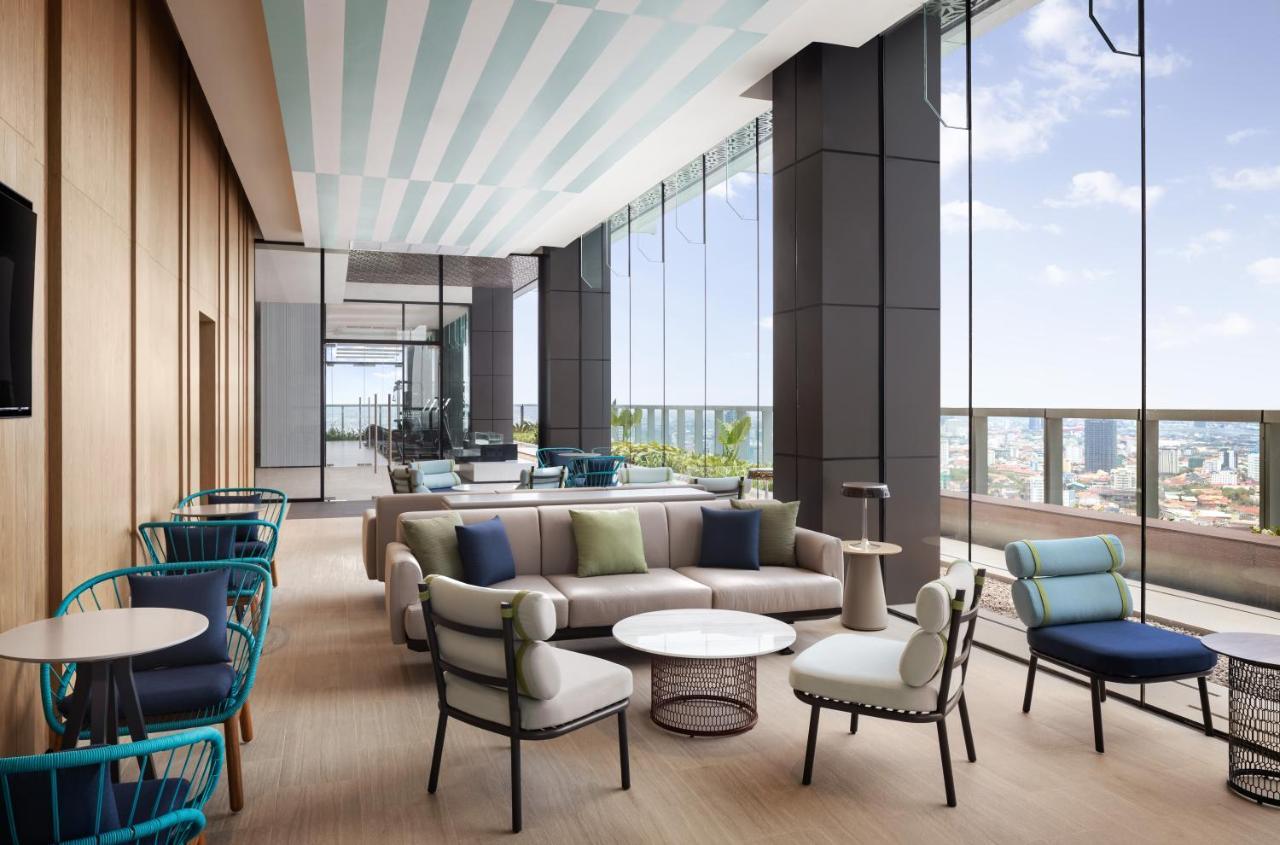 Hotel Fairfield By Marriott Phnom Penh Esterno foto