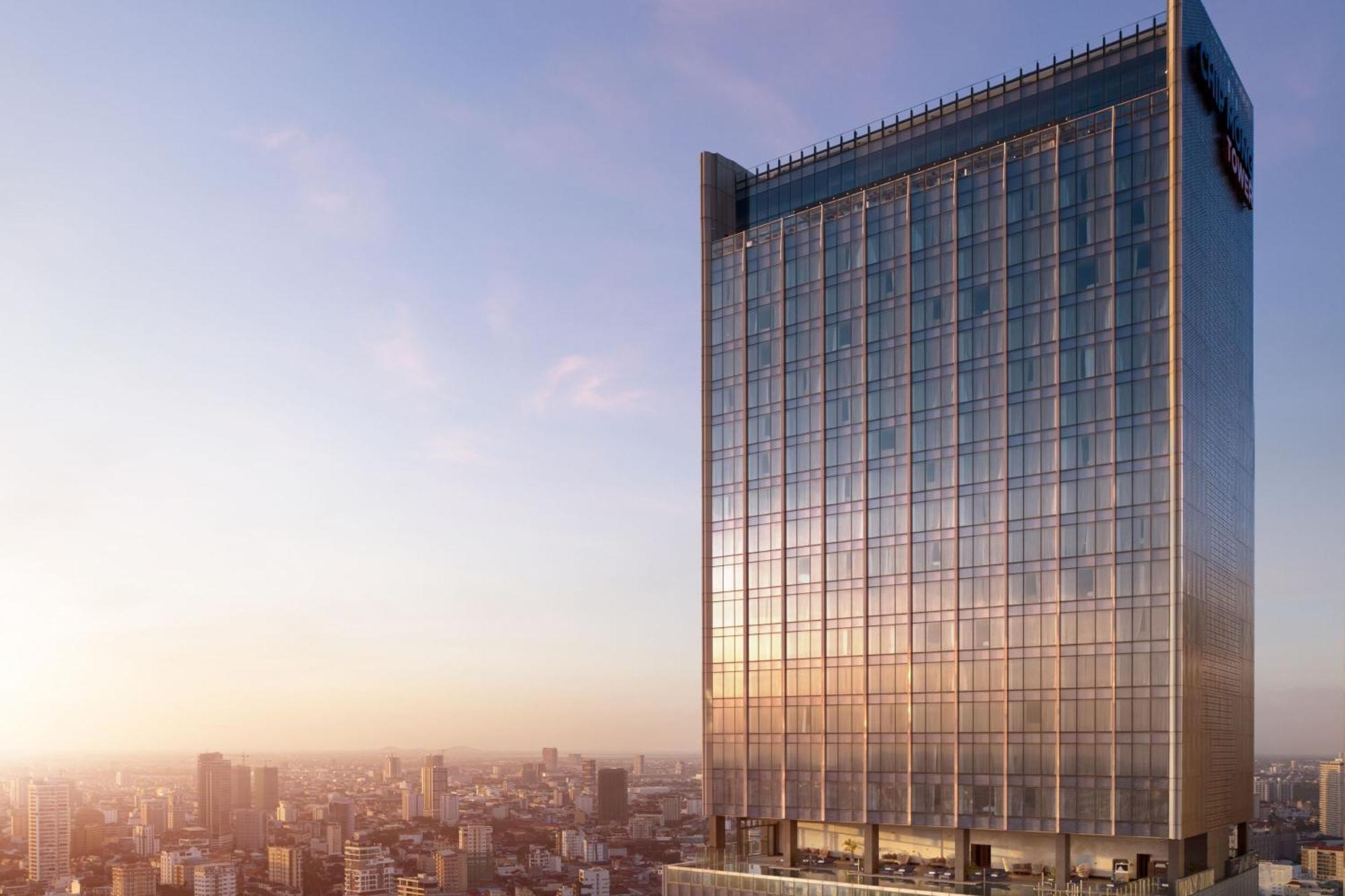 Hotel Fairfield By Marriott Phnom Penh Esterno foto