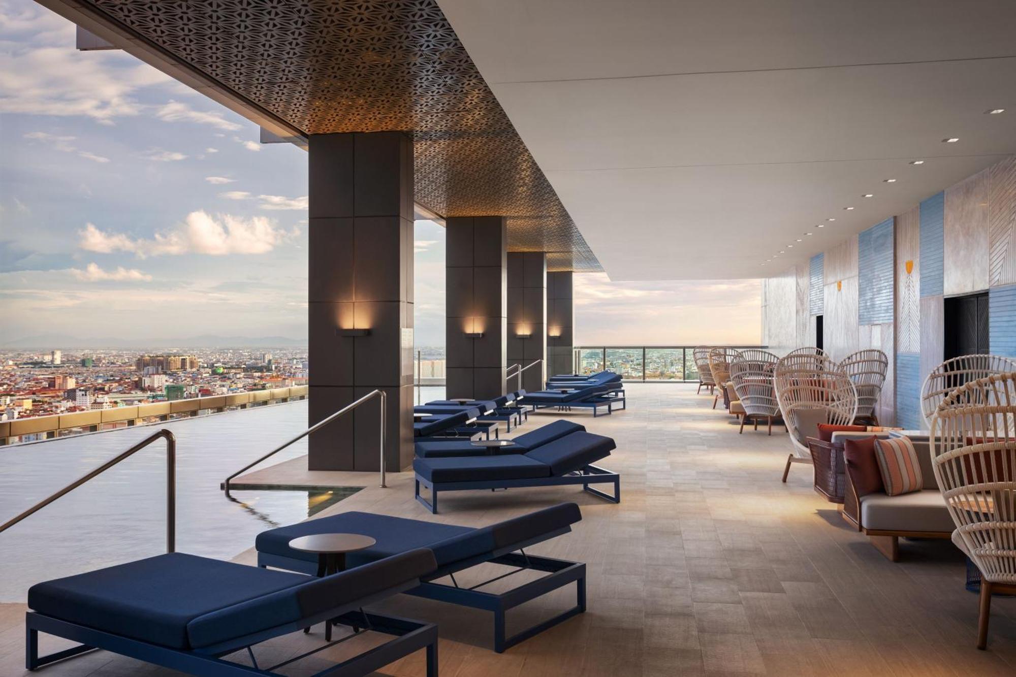 Hotel Fairfield By Marriott Phnom Penh Esterno foto